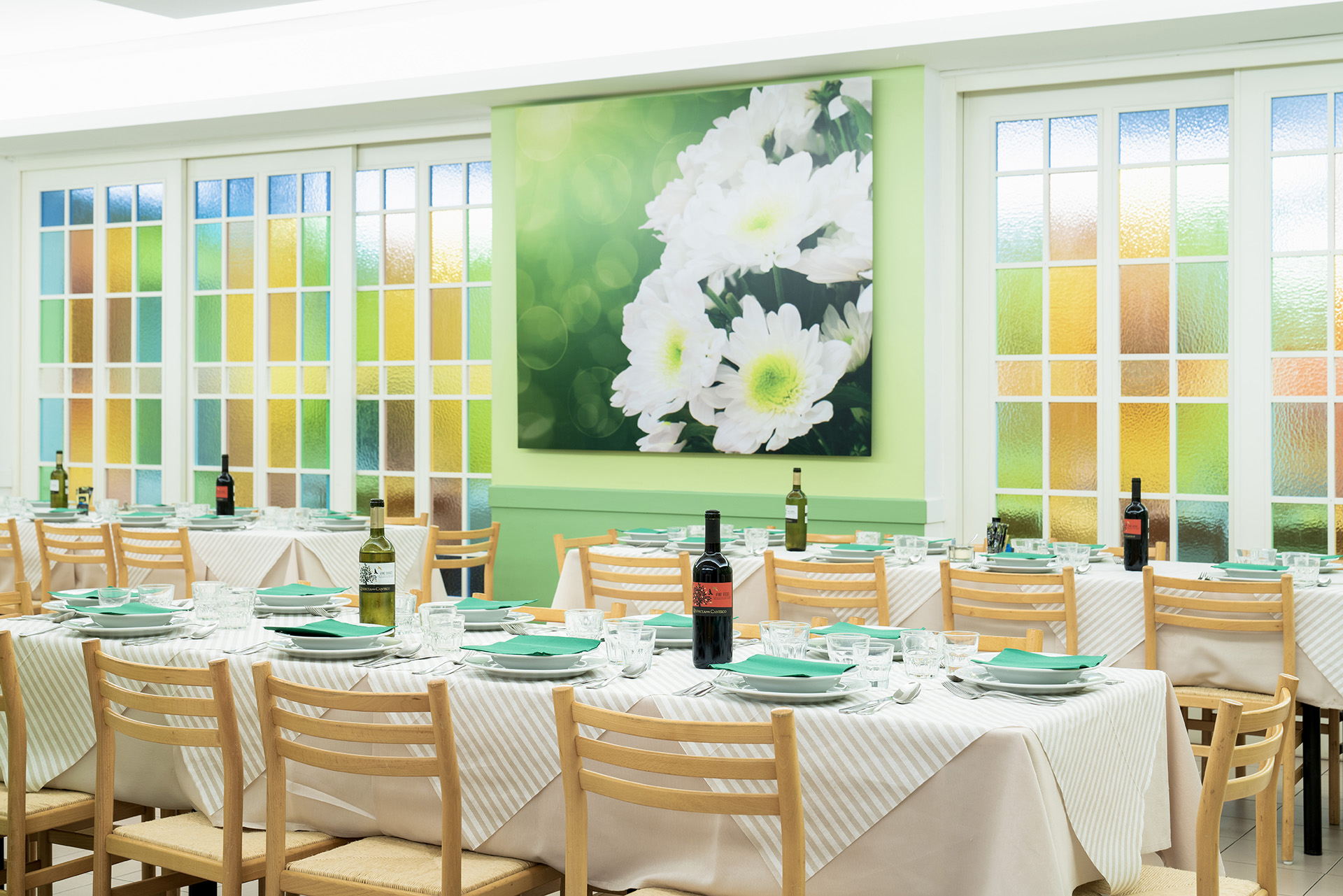 Restaurant 2 Domus Pacis Hotel Assisi 056 Domus Pacis Interni 07 24 THE DINING ROOMS