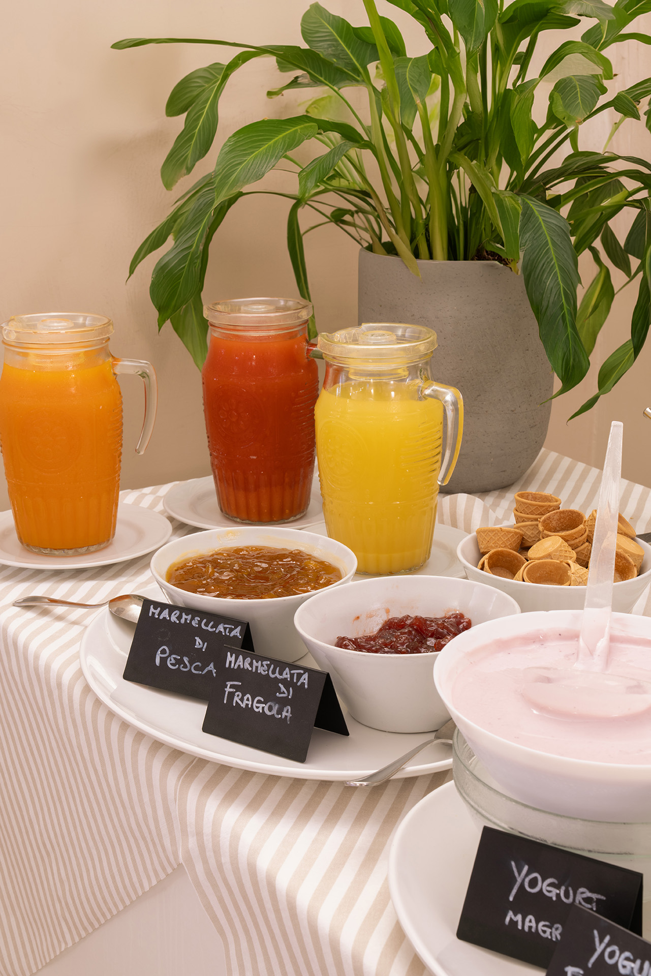 RESTAURANTE 20 Domus Pacis Hotel Assisi 064 Domus Pacis Interni 07 24 2 1 Default Title