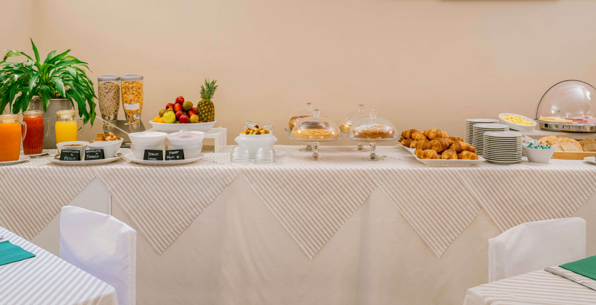 RESTAURANTE 19 Domus Pacis Hotel Assisi 063 Domus Pacis Interni 07 24 2 2 Default Title